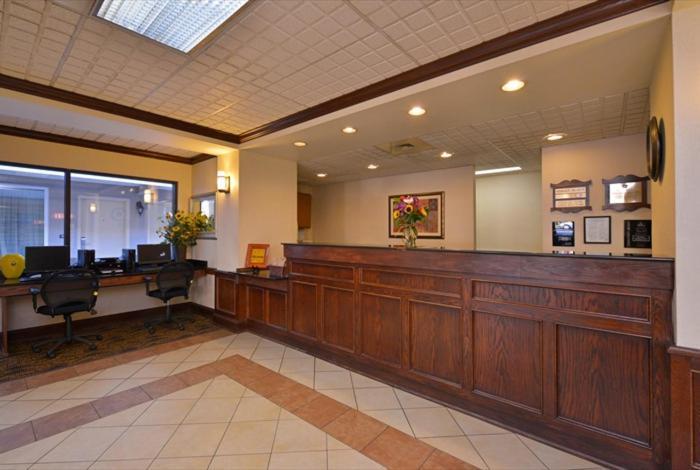 Quality Inn & Suites Williamsport Exterior photo