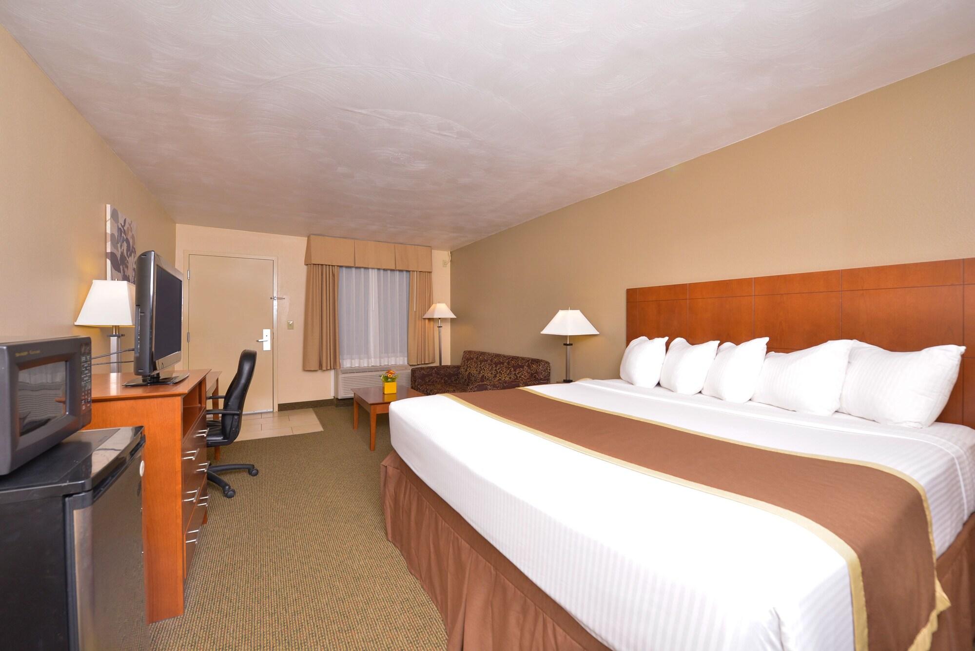 Quality Inn & Suites Williamsport Exterior photo
