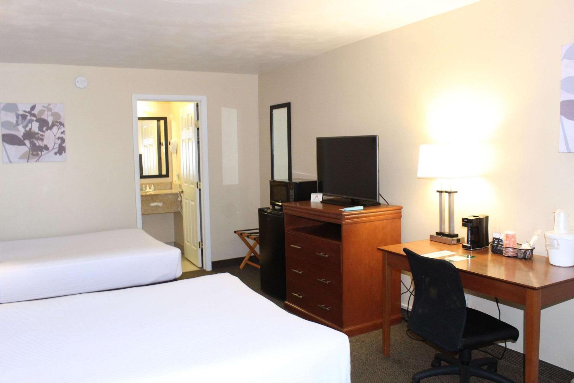 Quality Inn & Suites Williamsport Exterior photo